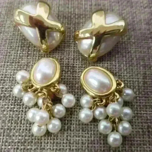 Vintage KJL and LC gold tone with pearl like clip-on earrings set - Picture 1 of 16